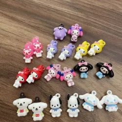 Sanrio Hello Kitty & Kuromi Sirli Qutu Dəsti (20 Ədəd Fiqur) thumbnail