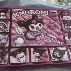 Sanrio Hello Kitty & Kuromi Sirli Qutu Dəsti (20 Ədəd Fiqur) thumbnail