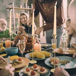 3-lü Stolüstü Şamdan – Dekorativ və Zərif Dizayn thumbnail